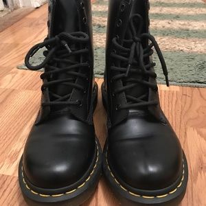 Dr. Martens 1460 Smooth Boot Brand New Unworn